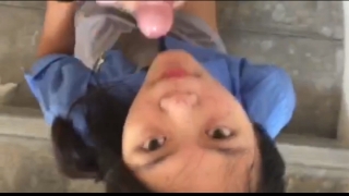 Bokep SMP masih sempit belajar ngentot sampe crot di mulut viral