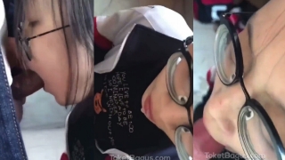 Bokep Smp Bocil Doyan Sepong Kontol Jumbo Crot Di Mulut Terbaru